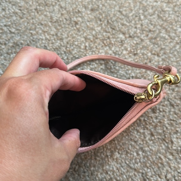 Leather Coach Wrislet EUC - Picture 5 of 7